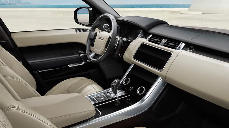 Лимитированная серия Range Rover Sport HSE Silver с отделкой интерьера кожей цвета Ivory.